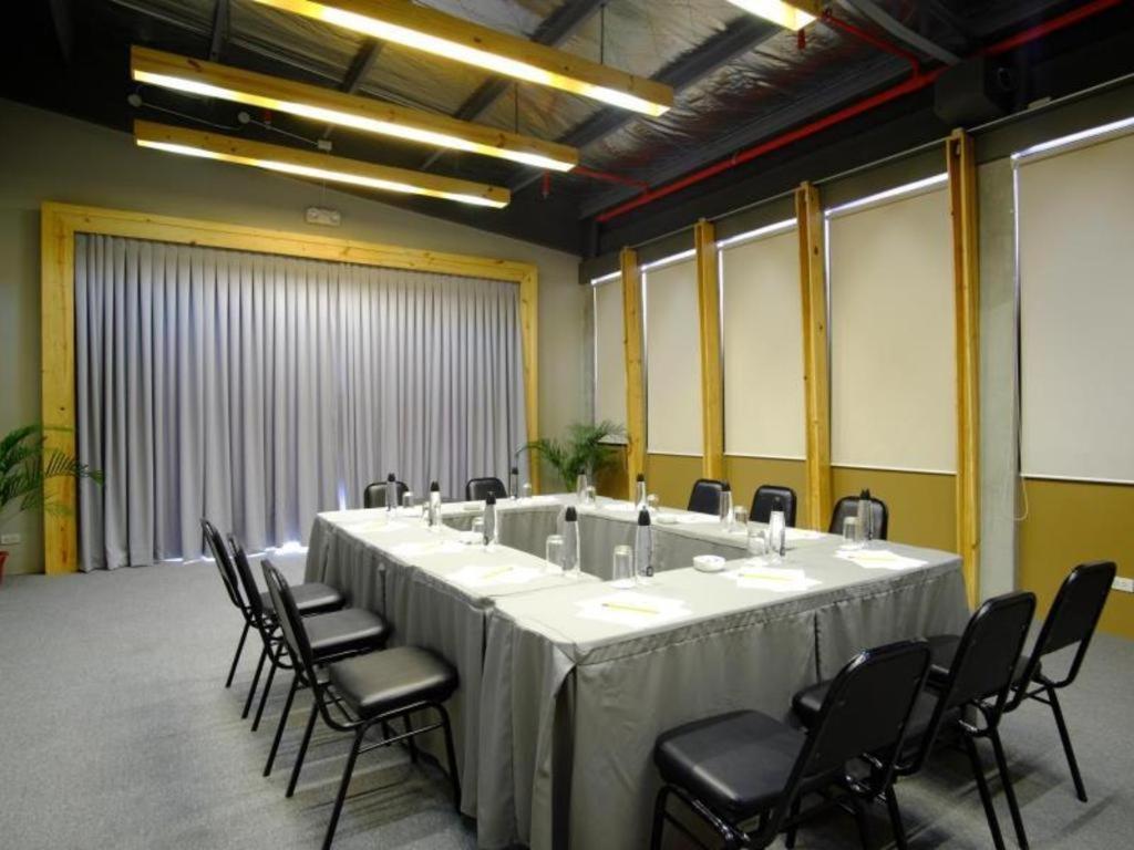 Cuarto Hotels Cebu Εξωτερικό φωτογραφία