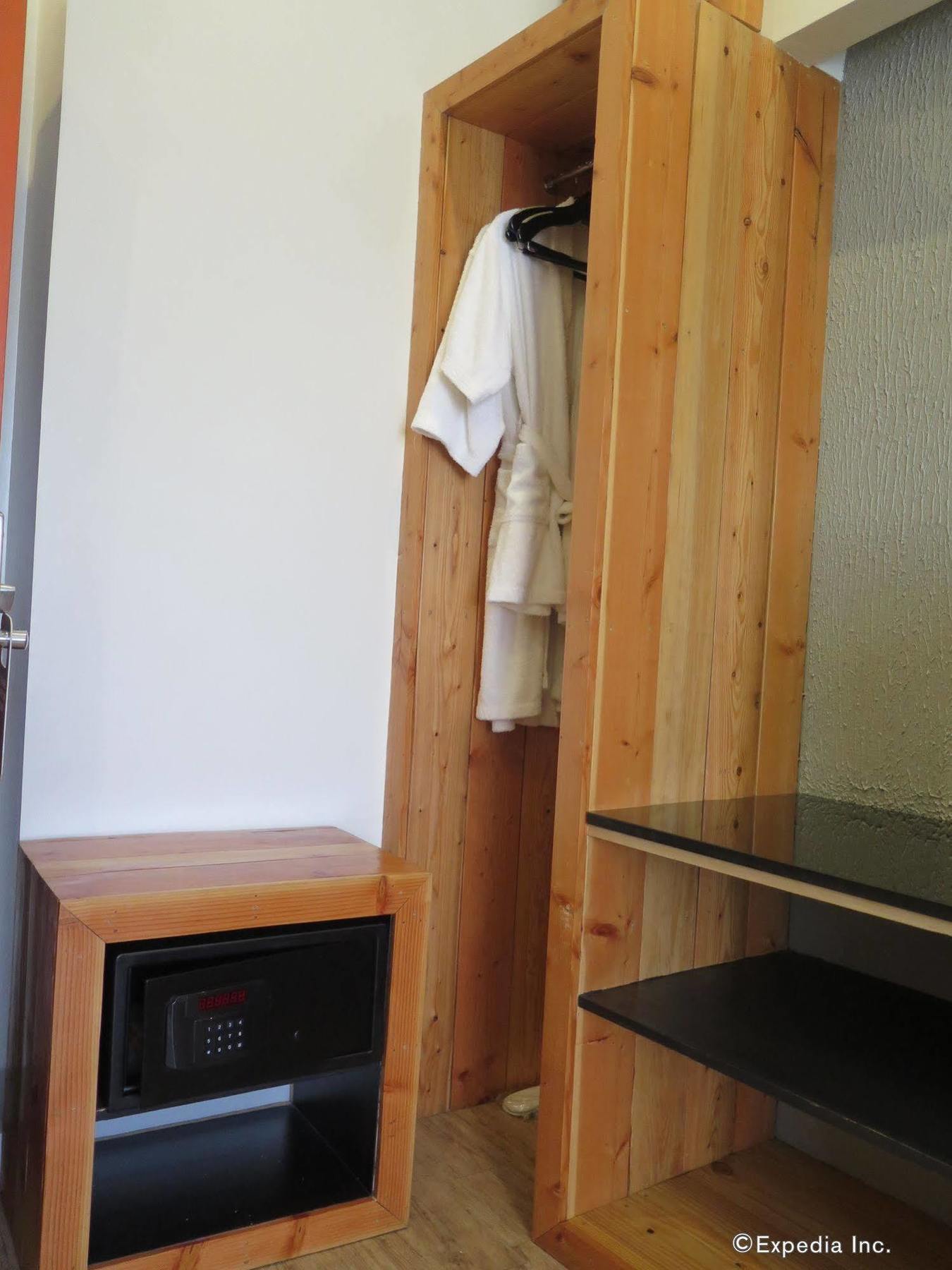Cuarto Hotels Cebu Εξωτερικό φωτογραφία